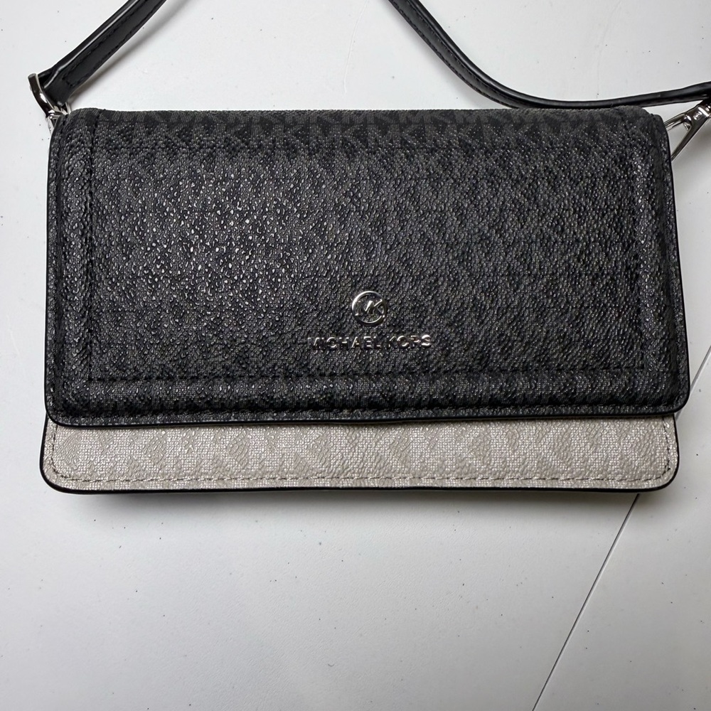 Michael Kors Jet Set Charm Small Phone Crossbody